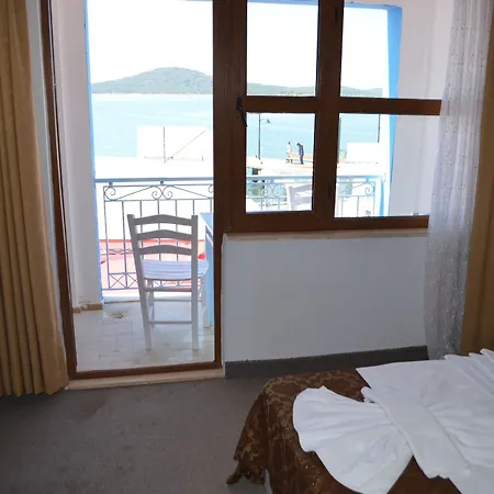 Poyraz Hotel Ayvalı